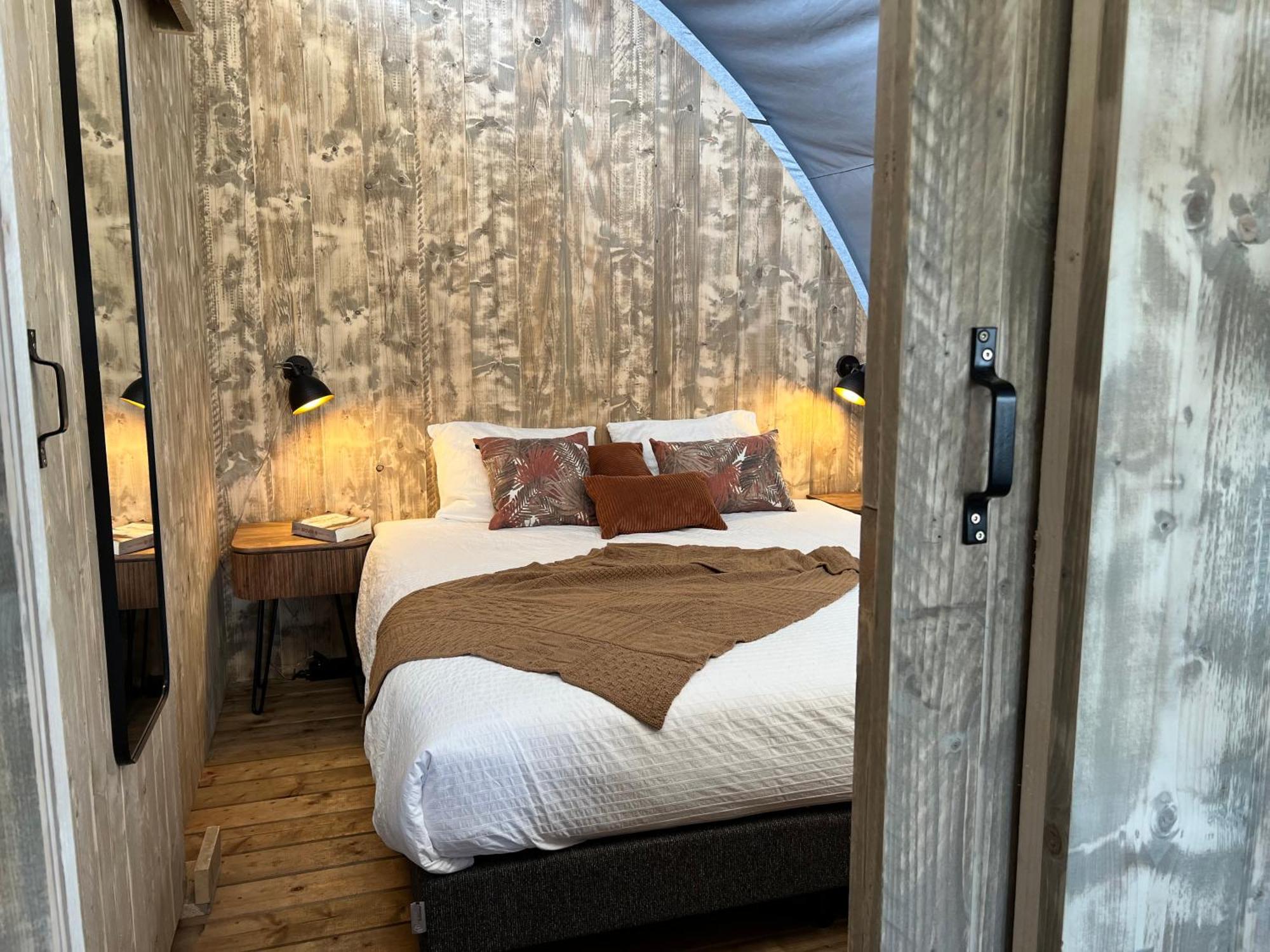 In De Hei Bed & Breakfast Mariahout Bagian luar foto