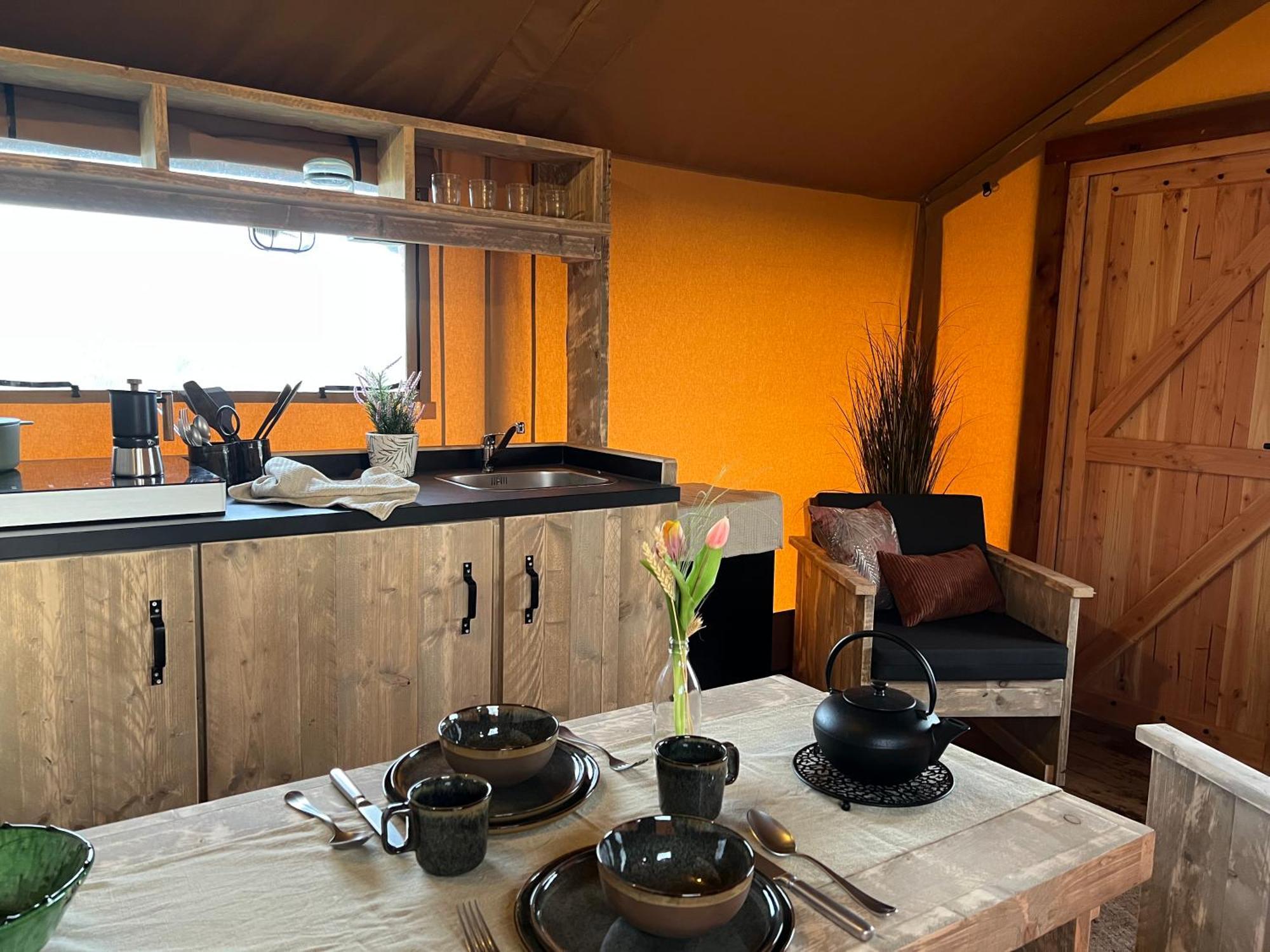 In De Hei Bed & Breakfast Mariahout Bagian luar foto